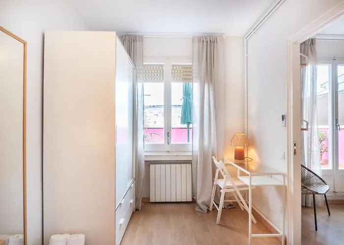 Penthouse With Terrace In Center Апартаменты Барселона